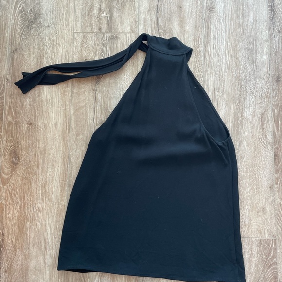 Black short sleeve blouse - Picture 3 of 3